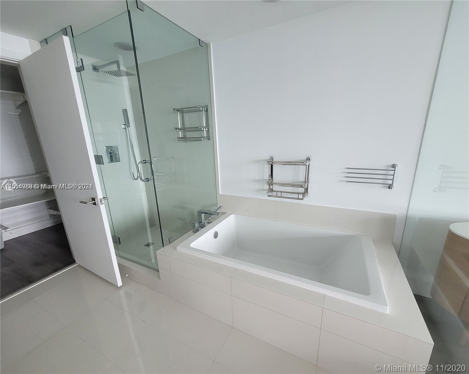 Miami, Florida 33137, 2 Bedrooms Bedrooms, ,3 BathroomsBathrooms,Residentiallease,For Rent,A11554989