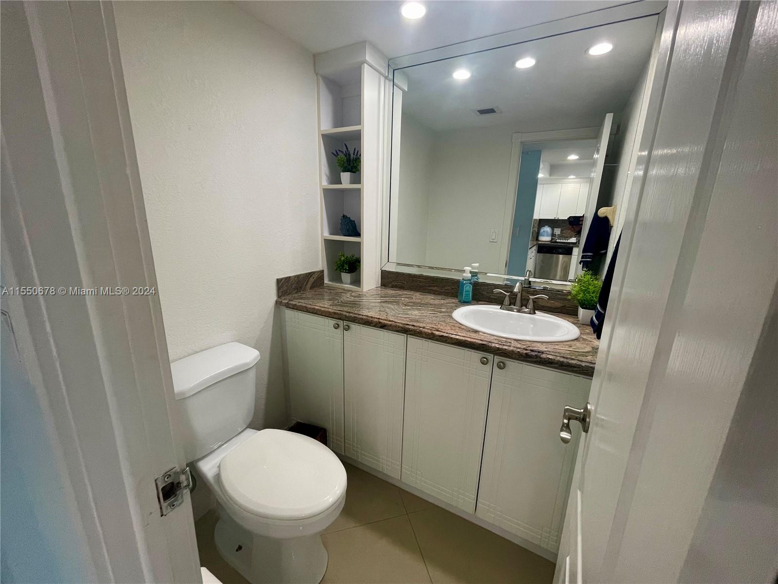 1985 S Ocean Dr 12Q, Hallandale Beach, Florida 33009, 3 Bedrooms Bedrooms, ,2 BathroomsBathrooms,Residential,For Sale,1985 S Ocean Dr 12Q,A11550678