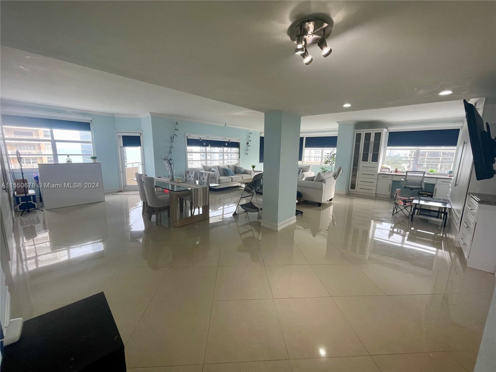 1985 S Ocean Dr 12Q, Hallandale Beach, Florida 33009, 3 Bedrooms Bedrooms, ,2 BathroomsBathrooms,Residential,For Sale,1985 S Ocean Dr 12Q,A11550678