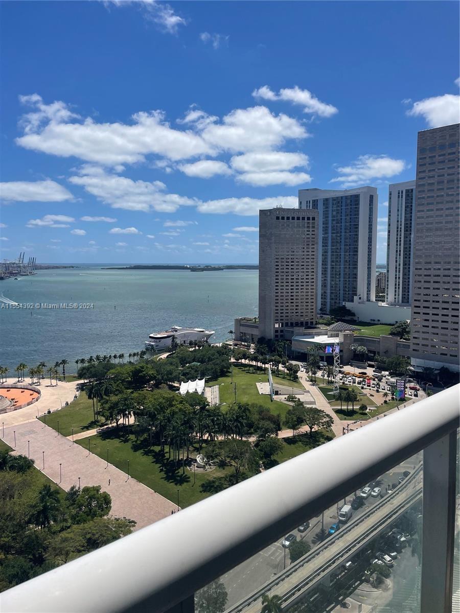 50 Biscayne Blvd 2304, Miami, Florida 33132, 2 Bedrooms Bedrooms, ,2 BathroomsBathrooms,Residential,For Sale,50 Biscayne Blvd 2304,A11554392