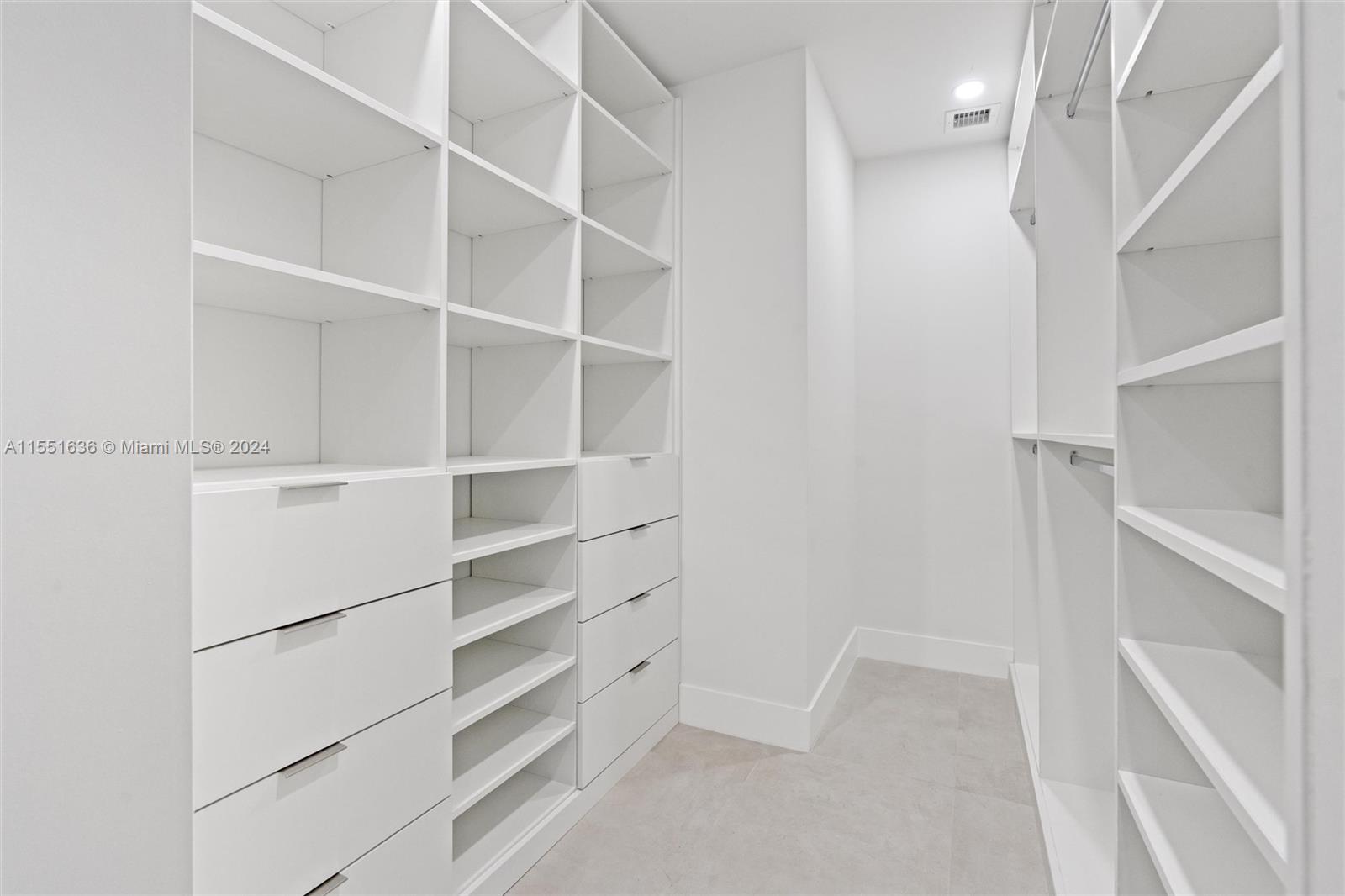 359 NE 158th St, Miami, Florida 33162, 3 Bedrooms Bedrooms, ,2 BathroomsBathrooms,Residential,For Sale,359 NE 158th St,A11551636