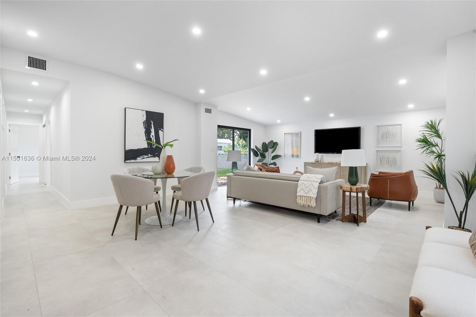 359 NE 158th St, Miami, Florida 33162, 3 Bedrooms Bedrooms, ,2 BathroomsBathrooms,Residential,For Sale,359 NE 158th St,A11551636