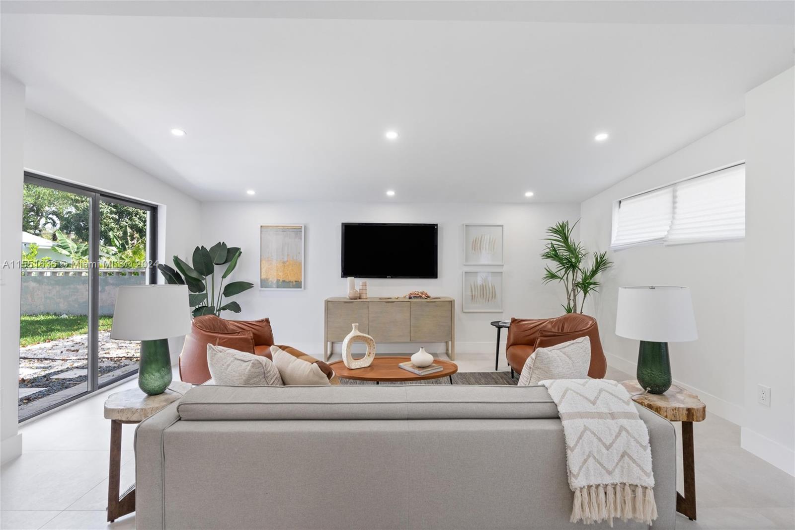 359 NE 158th St, Miami, Florida 33162, 3 Bedrooms Bedrooms, ,2 BathroomsBathrooms,Residential,For Sale,359 NE 158th St,A11551636