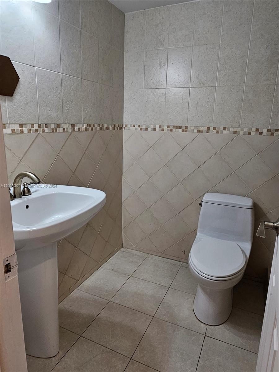2800 N 46th Ave A310, Hollywood, Florida 33021, 2 Bedrooms Bedrooms, ,2 BathroomsBathrooms,Residential,For Sale,2800 N 46th Ave A310,A11554300