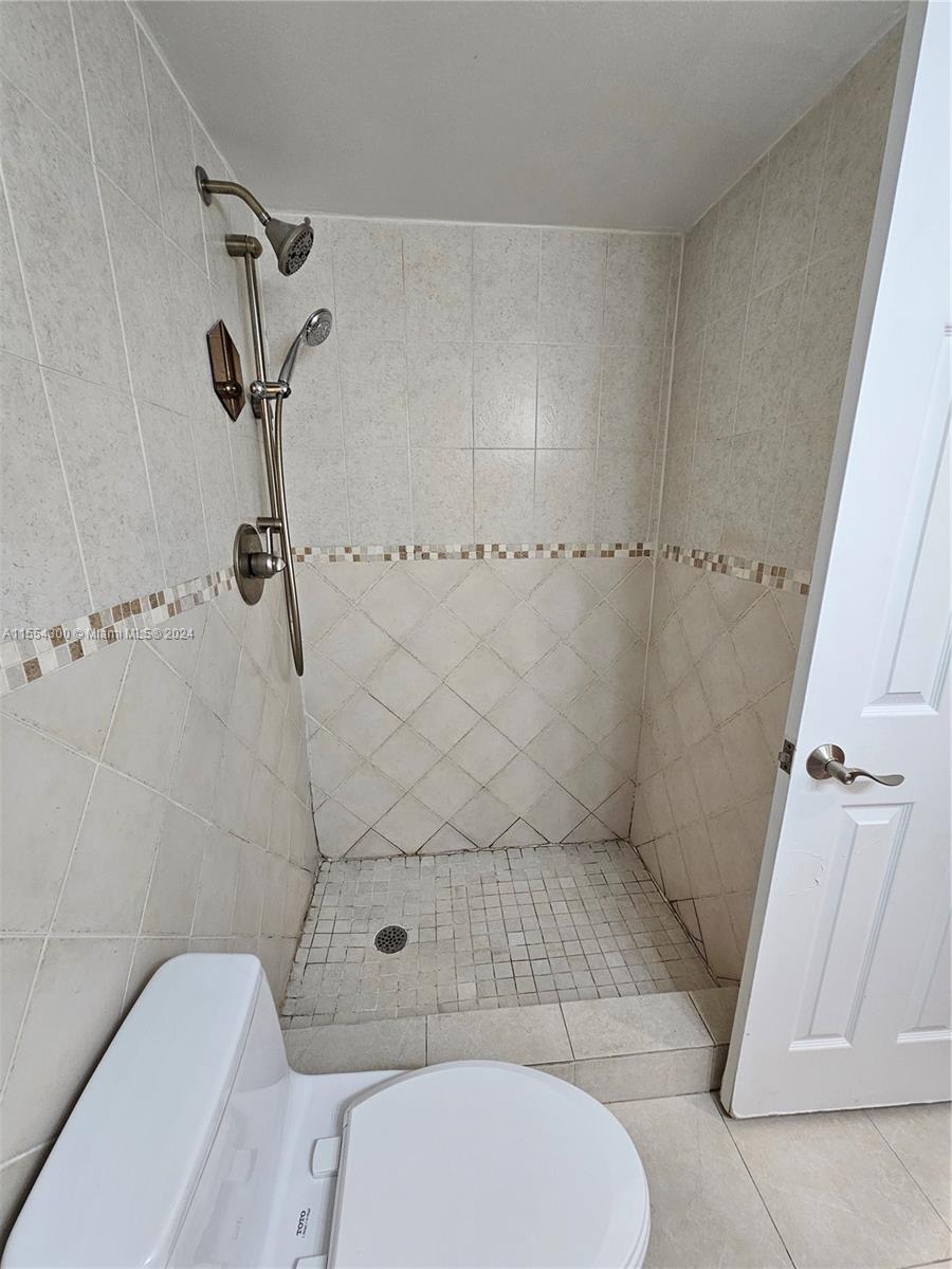 2800 N 46th Ave A310, Hollywood, Florida 33021, 2 Bedrooms Bedrooms, ,2 BathroomsBathrooms,Residential,For Sale,2800 N 46th Ave A310,A11554300