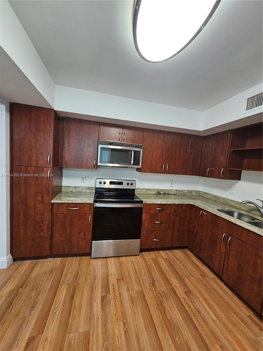 2800 N 46th Ave A310, Hollywood, Florida 33021, 2 Bedrooms Bedrooms, ,2 BathroomsBathrooms,Residential,For Sale,2800 N 46th Ave A310,A11554300