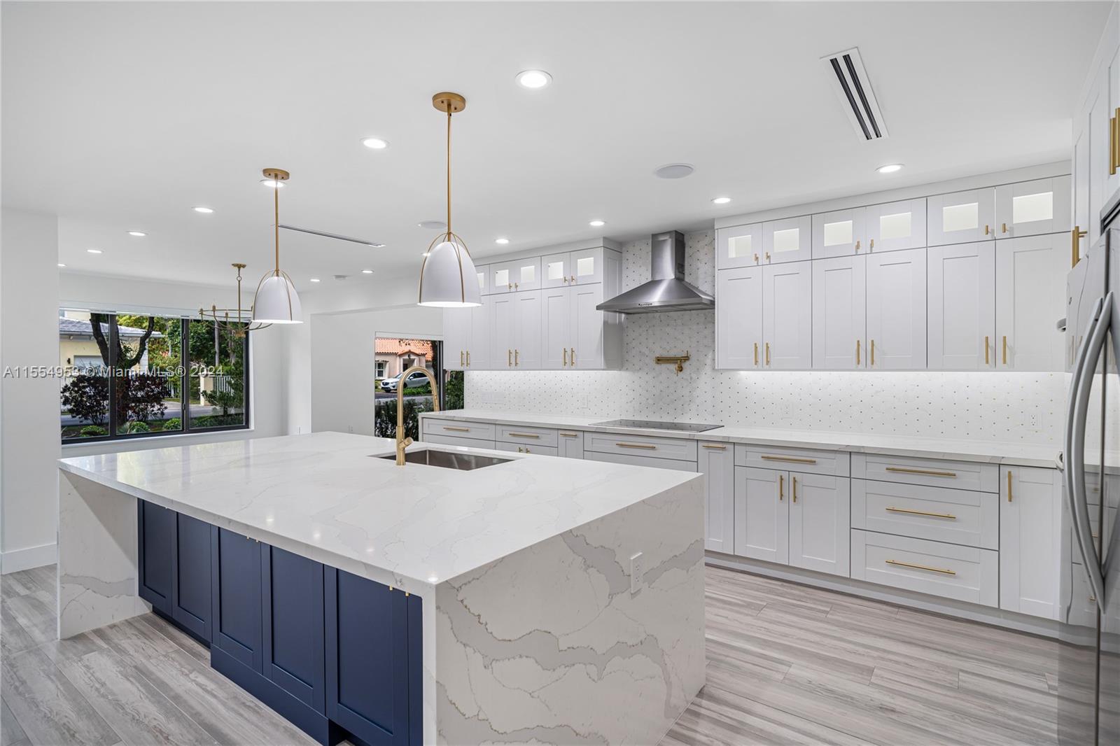 831 Cortez St, Coral Gables, Florida 33134, 3 Bedrooms Bedrooms, 7 Rooms Rooms,3 BathroomsBathrooms,Residential,For Sale,831 Cortez St,A11554953