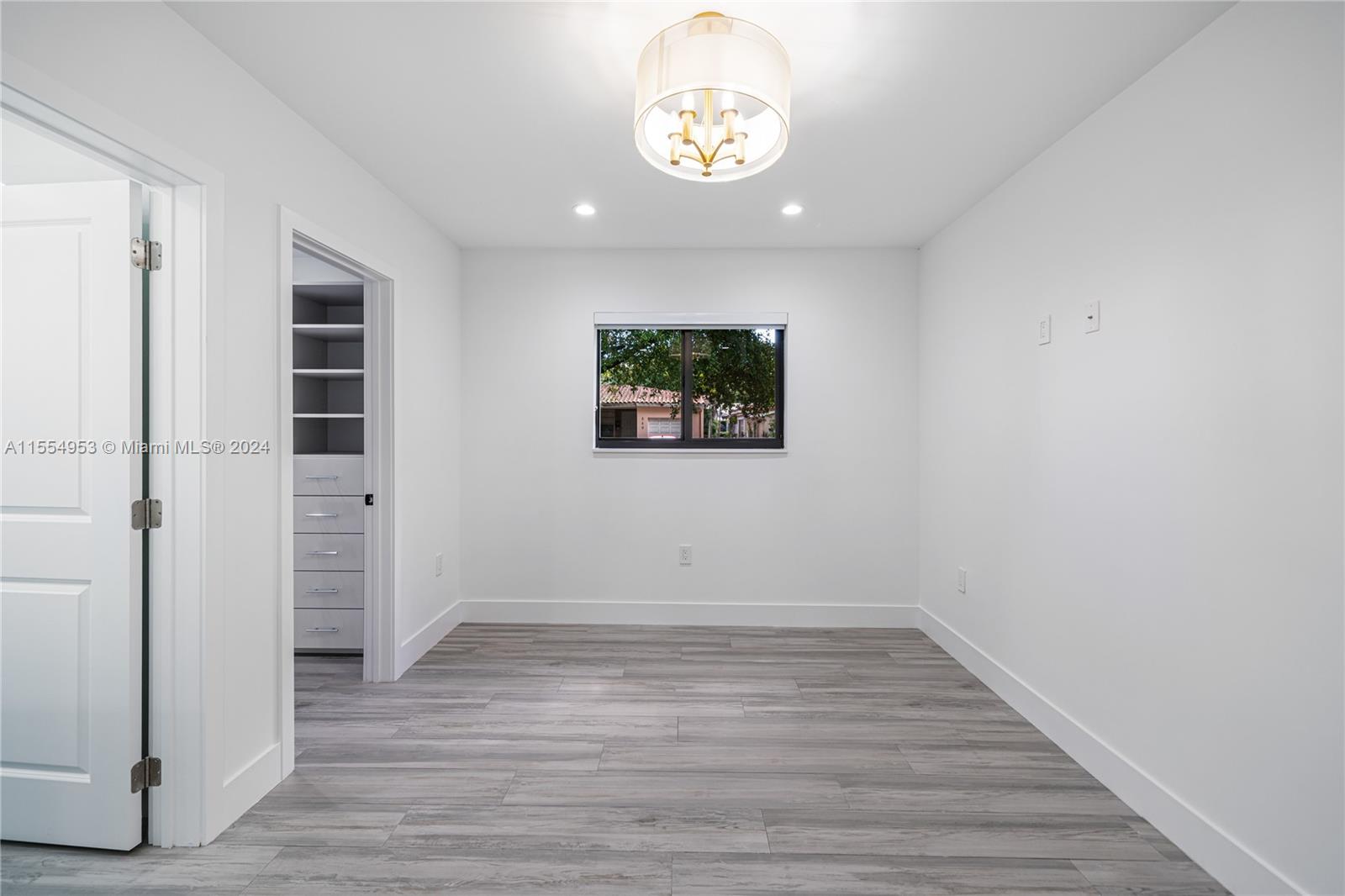 831 Cortez St, Coral Gables, Florida 33134, 3 Bedrooms Bedrooms, 7 Rooms Rooms,3 BathroomsBathrooms,Residential,For Sale,831 Cortez St,A11554953