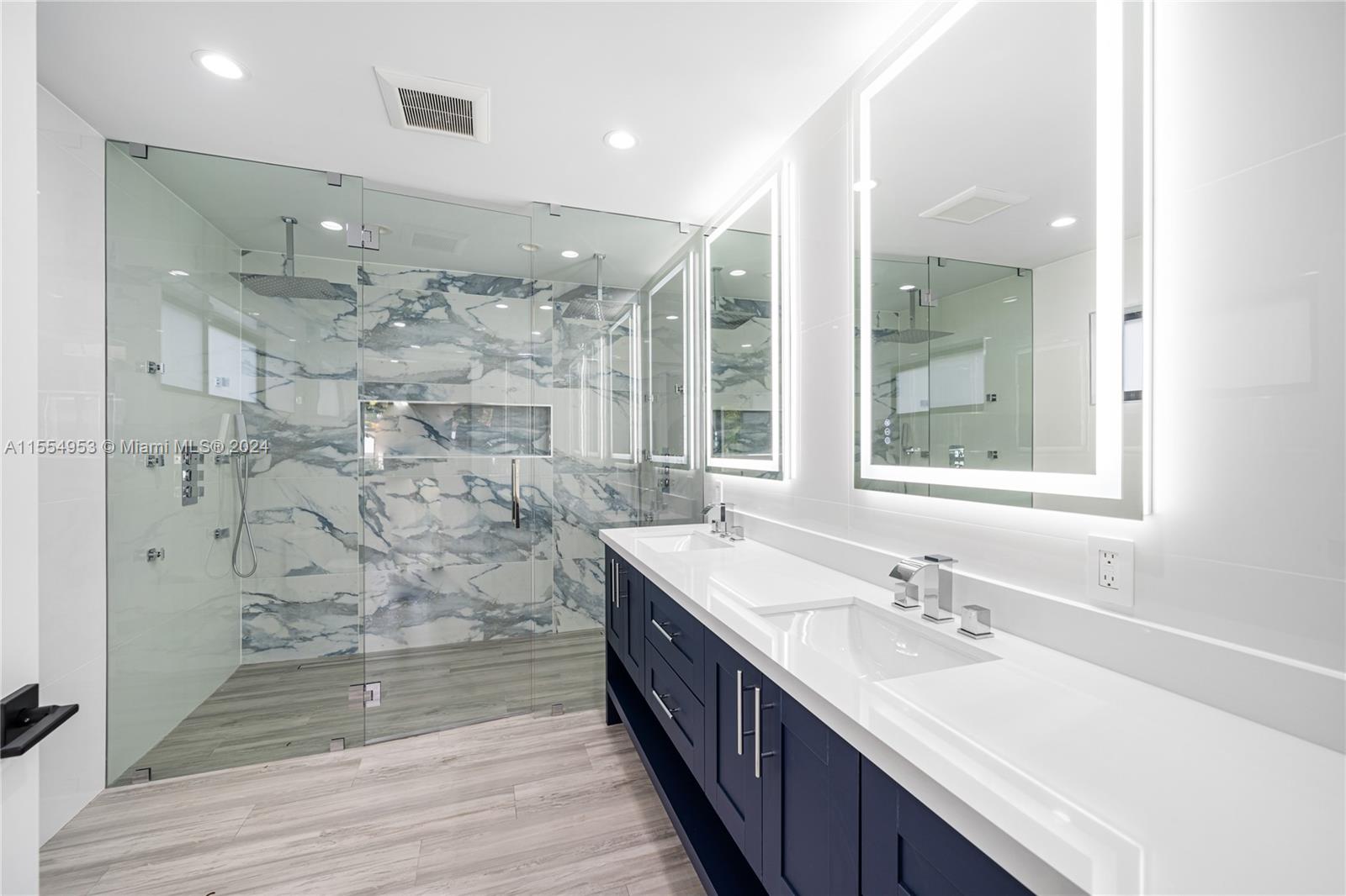 831 Cortez St, Coral Gables, Florida 33134, 3 Bedrooms Bedrooms, 7 Rooms Rooms,3 BathroomsBathrooms,Residential,For Sale,831 Cortez St,A11554953