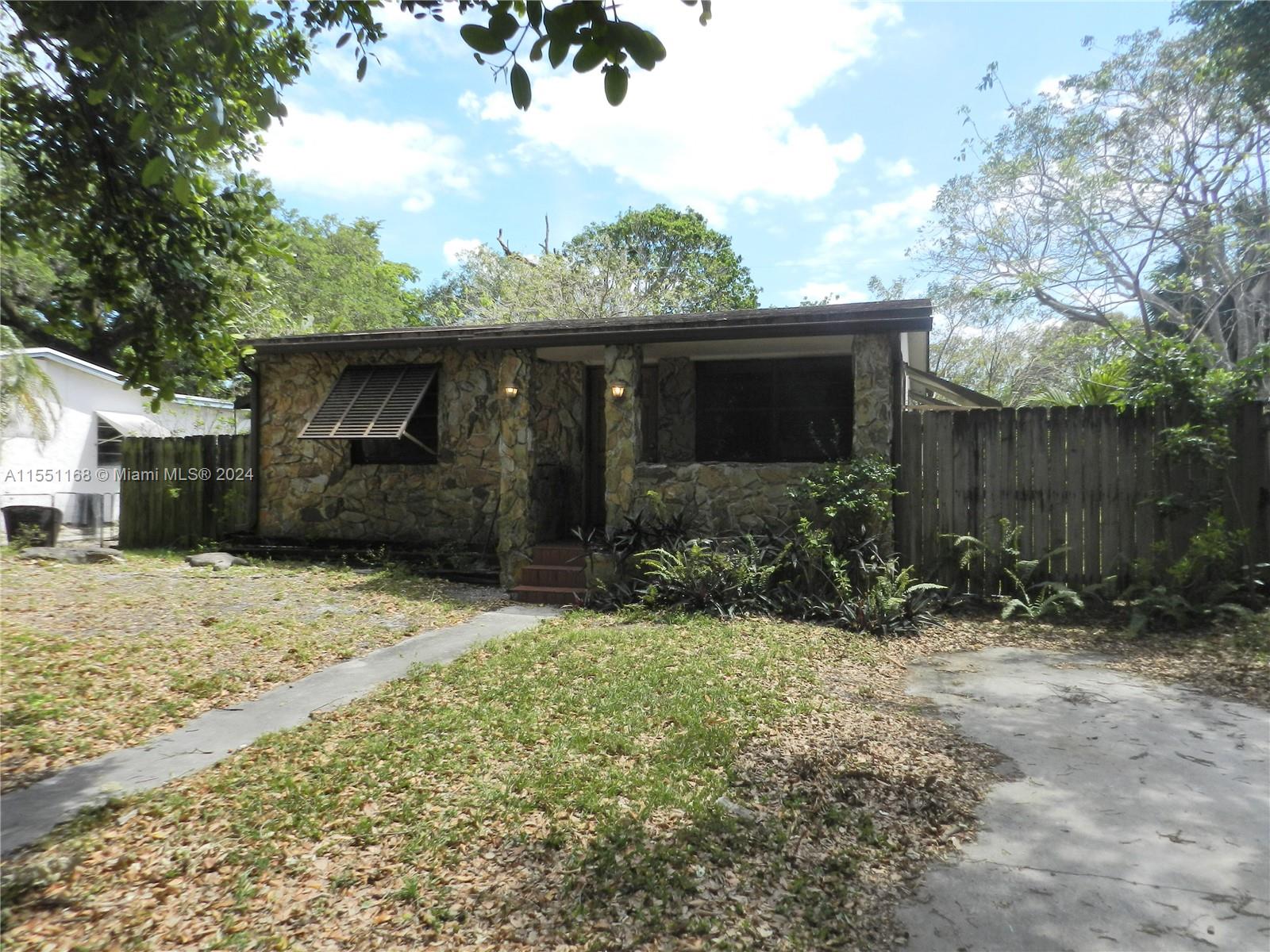 6444  Mcclellan St  For Sale A11551168, FL