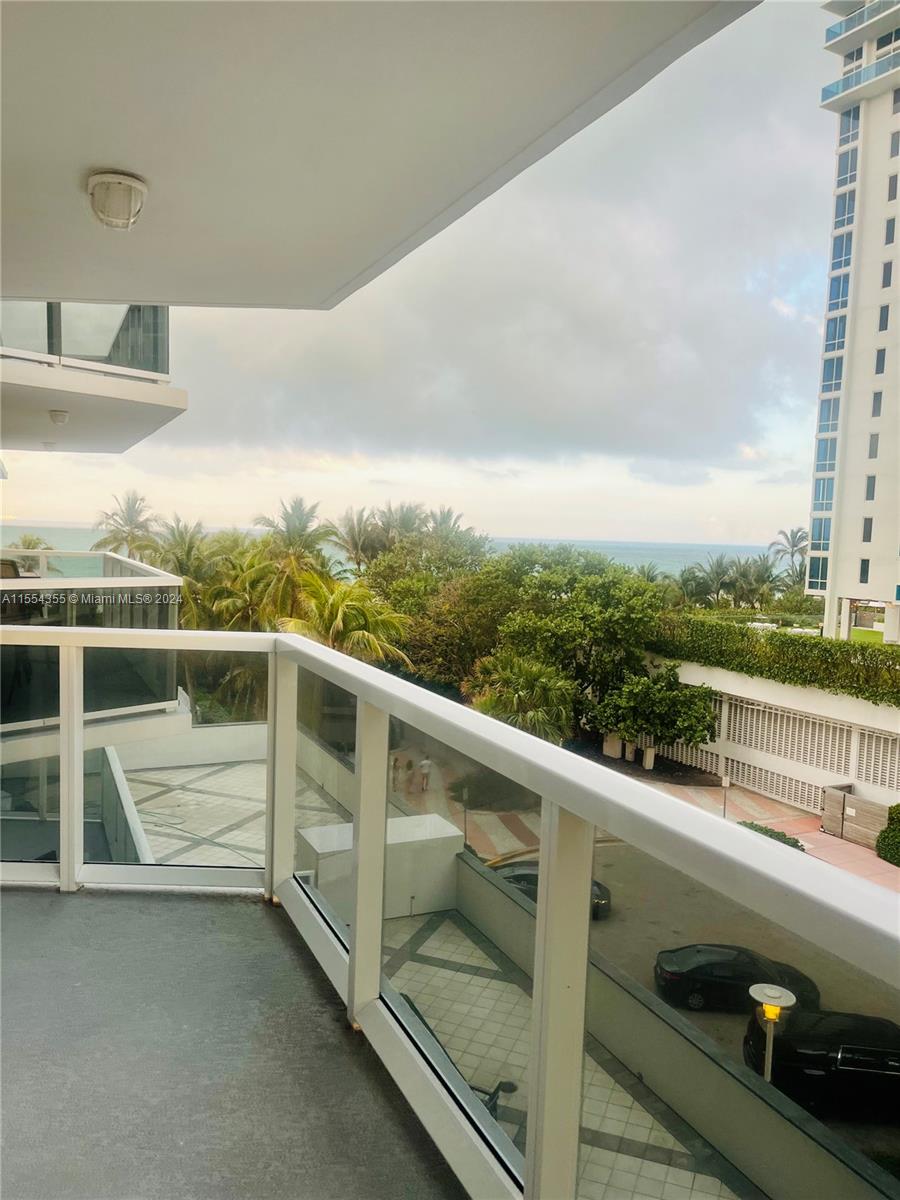 2401  Collins Ave #604 For Sale A11554355, FL