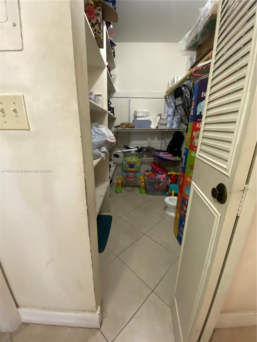 415 NE 2nd St 123, Hallandale Beach, Florida 33009, 2 Bedrooms Bedrooms, ,2 BathroomsBathrooms,Residential,For Sale,415 NE 2nd St 123,A11555112