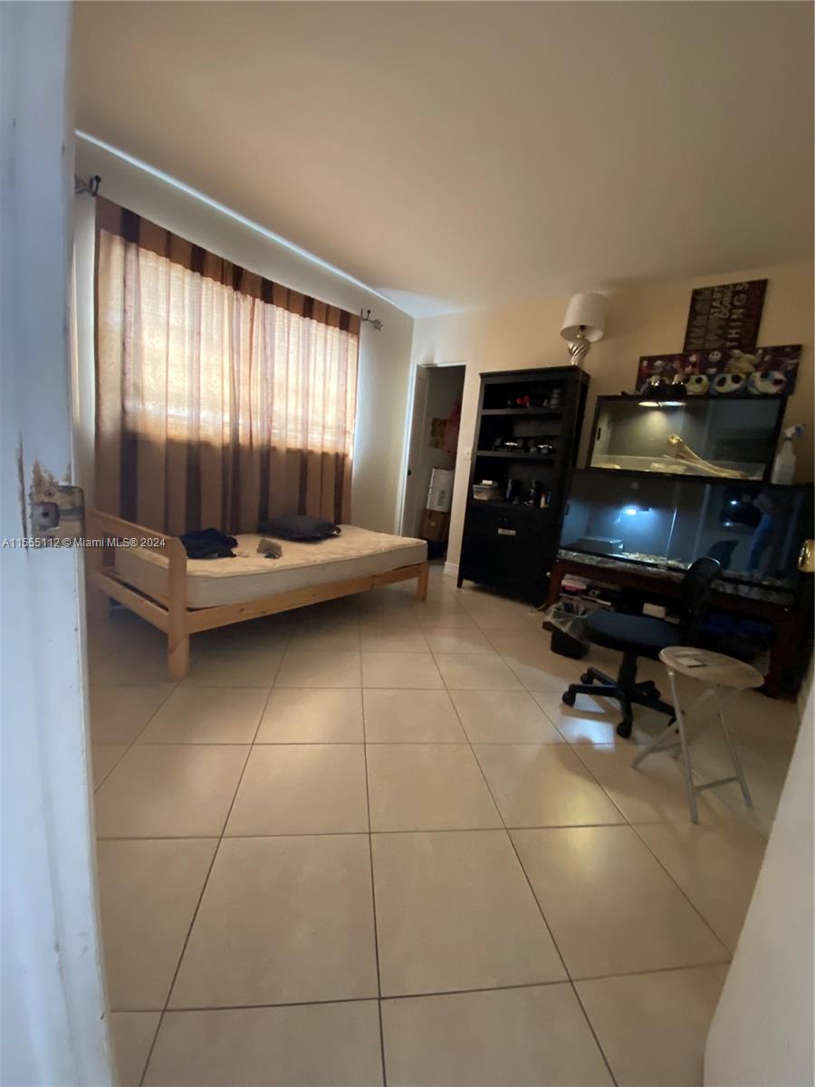 415 NE 2nd St 123, Hallandale Beach, Florida 33009, 2 Bedrooms Bedrooms, ,2 BathroomsBathrooms,Residential,For Sale,415 NE 2nd St 123,A11555112