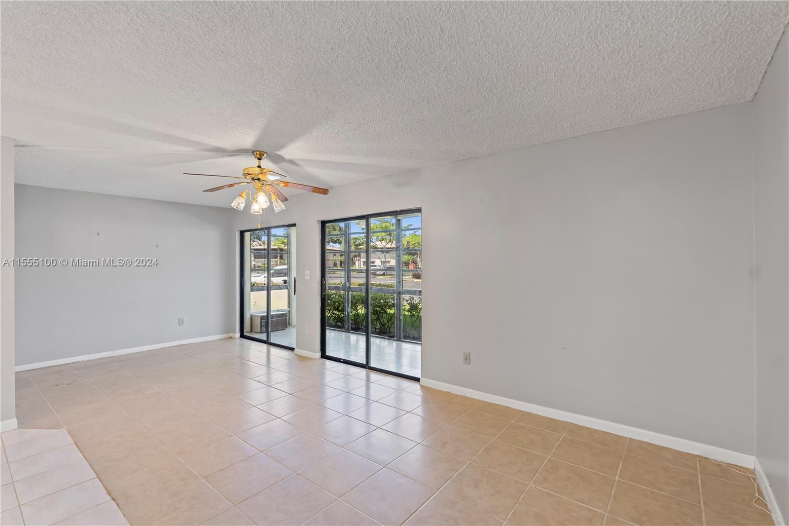 9380 S Belfort Cir 108, Tamarac, Florida 33321, 2 Bedrooms Bedrooms, ,2 BathroomsBathrooms,Residential,For Sale,9380 S Belfort Cir 108,A11555100