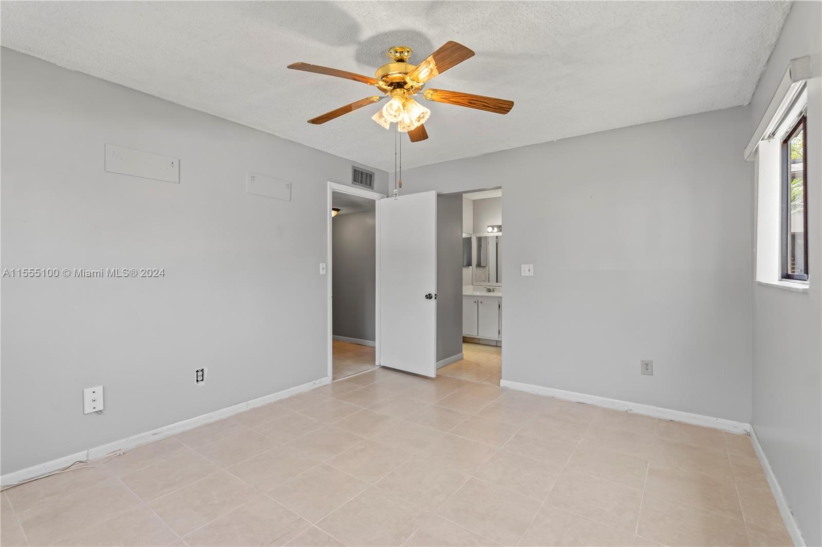 9380 S Belfort Cir 108, Tamarac, Florida 33321, 2 Bedrooms Bedrooms, ,2 BathroomsBathrooms,Residential,For Sale,9380 S Belfort Cir 108,A11555100