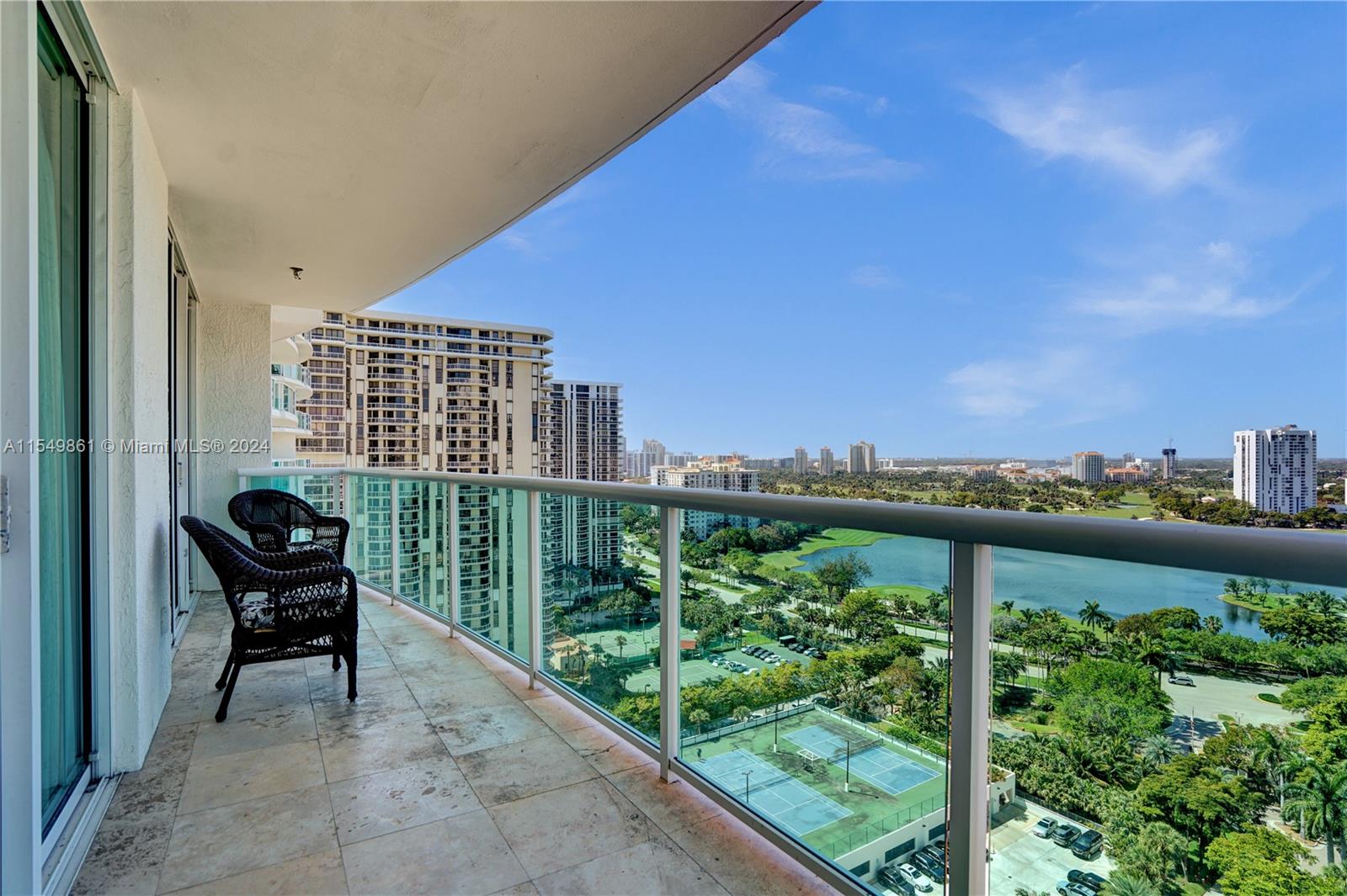 20201 E Country Club Dr 2004, Aventura, Florida 33180, 2 Bedrooms Bedrooms, ,3 BathroomsBathrooms,Residential,For Sale,20201 E Country Club Dr 2004,A11549861