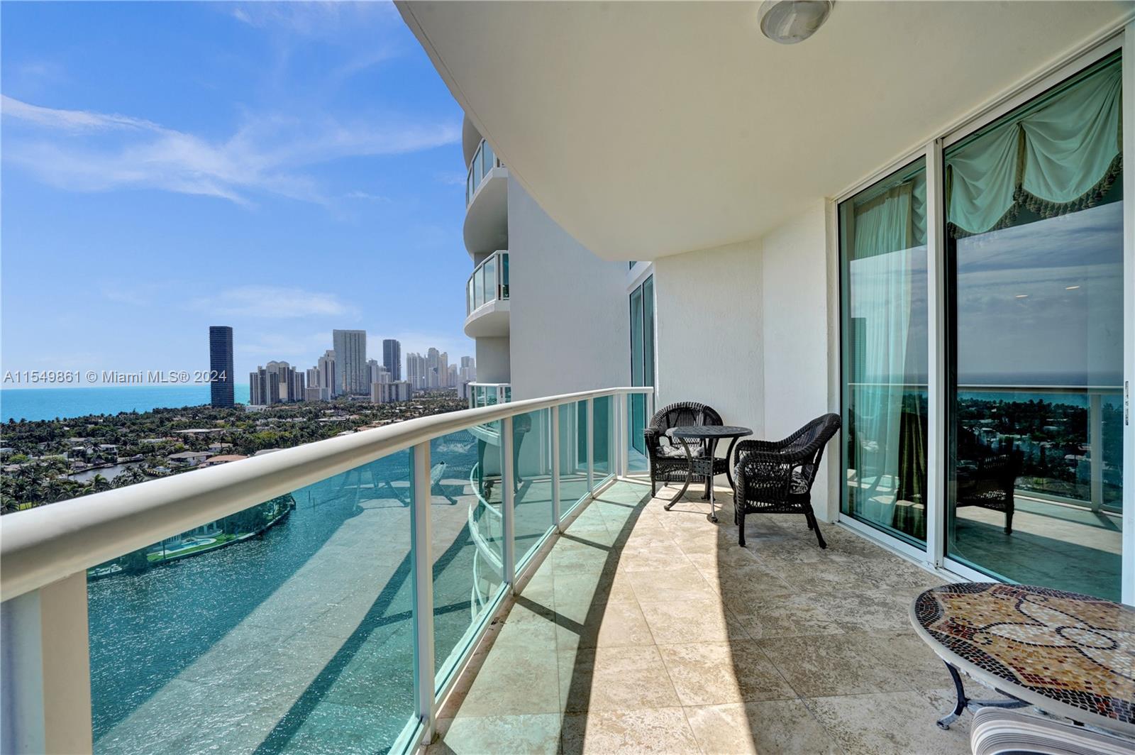 20201 E Country Club Dr 2004, Aventura, Florida 33180, 2 Bedrooms Bedrooms, ,3 BathroomsBathrooms,Residential,For Sale,20201 E Country Club Dr 2004,A11549861