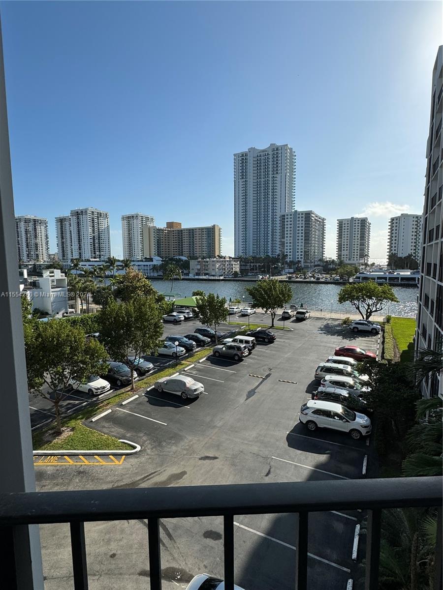 800 Parkview Dr 502, Hallandale Beach, Florida 33009, 1 Bedroom Bedrooms, ,1 BathroomBathrooms,Residential,For Sale,800 Parkview Dr 502,A11554250