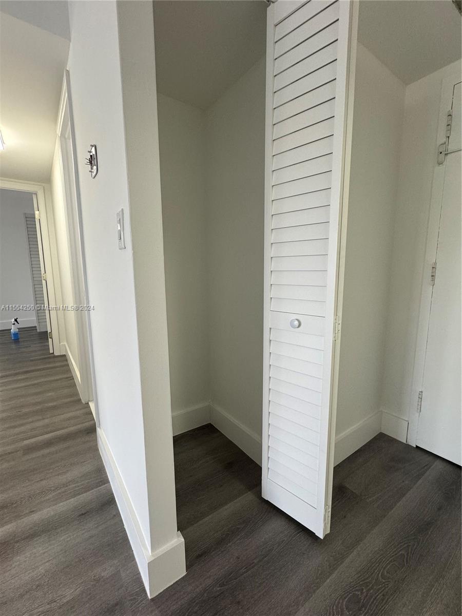 800 Parkview Dr 502, Hallandale Beach, Florida 33009, 1 Bedroom Bedrooms, ,1 BathroomBathrooms,Residential,For Sale,800 Parkview Dr 502,A11554250