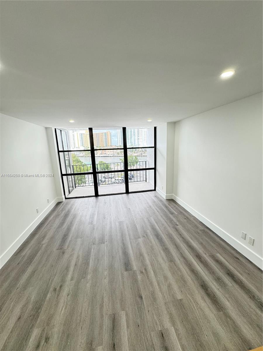 800 Parkview Dr 502, Hallandale Beach, Florida 33009, 1 Bedroom Bedrooms, ,1 BathroomBathrooms,Residential,For Sale,800 Parkview Dr 502,A11554250