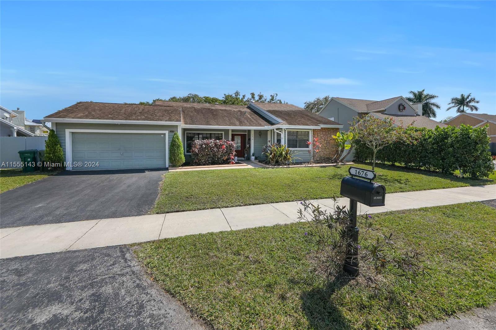 1676 S Goldeneye Ln  For Sale A11555143, FL