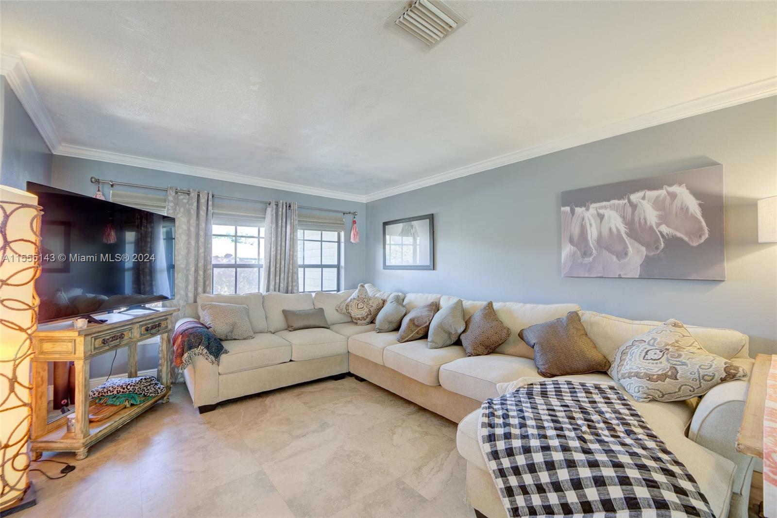 1676 S Goldeneye Ln, Homestead, Florida 33035, 3 Bedrooms Bedrooms, ,2 BathroomsBathrooms,Residential,For Sale,1676 S Goldeneye Ln,A11555143