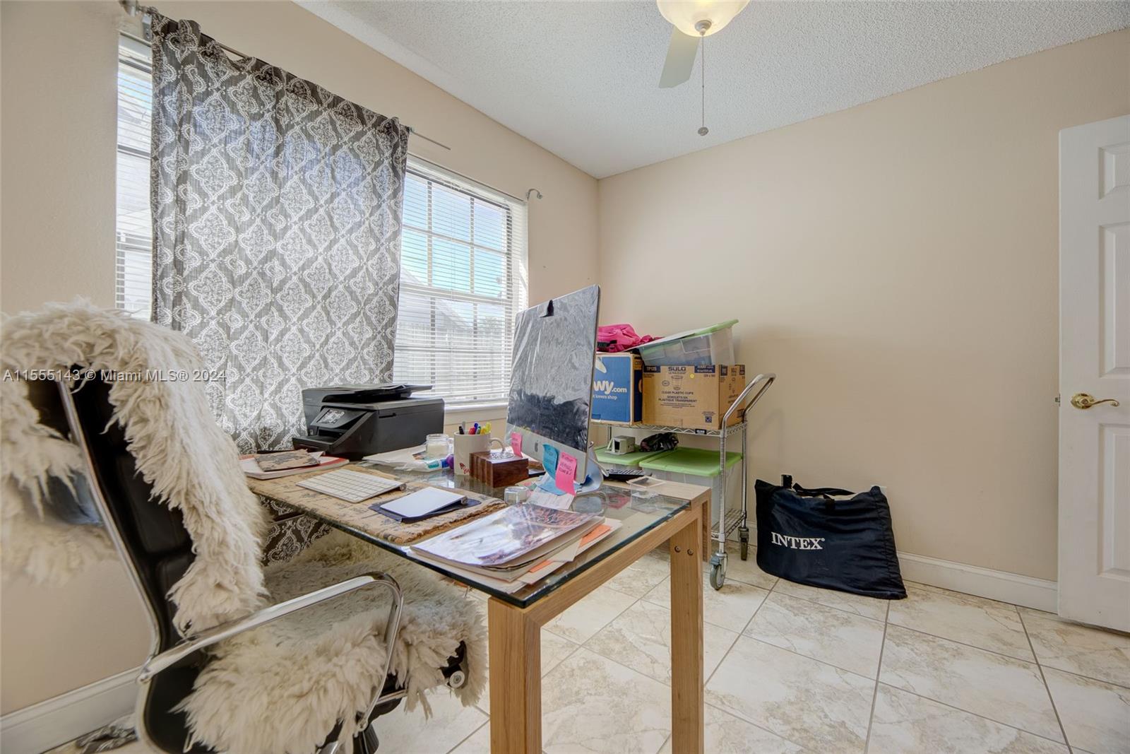 1676 S Goldeneye Ln, Homestead, Florida 33035, 3 Bedrooms Bedrooms, ,2 BathroomsBathrooms,Residential,For Sale,1676 S Goldeneye Ln,A11555143