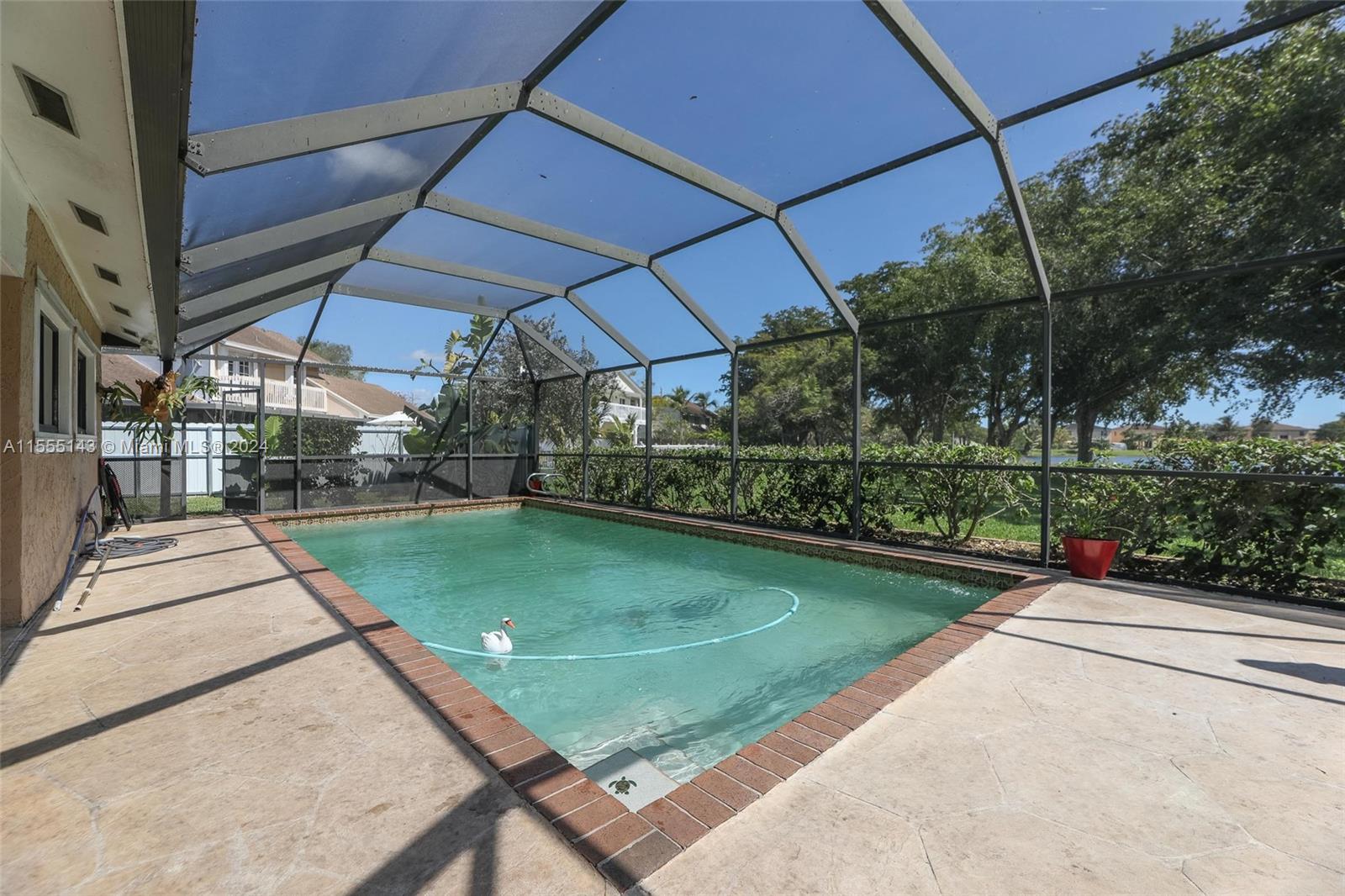 1676 S Goldeneye Ln, Homestead, Florida 33035, 3 Bedrooms Bedrooms, ,2 BathroomsBathrooms,Residential,For Sale,1676 S Goldeneye Ln,A11555143