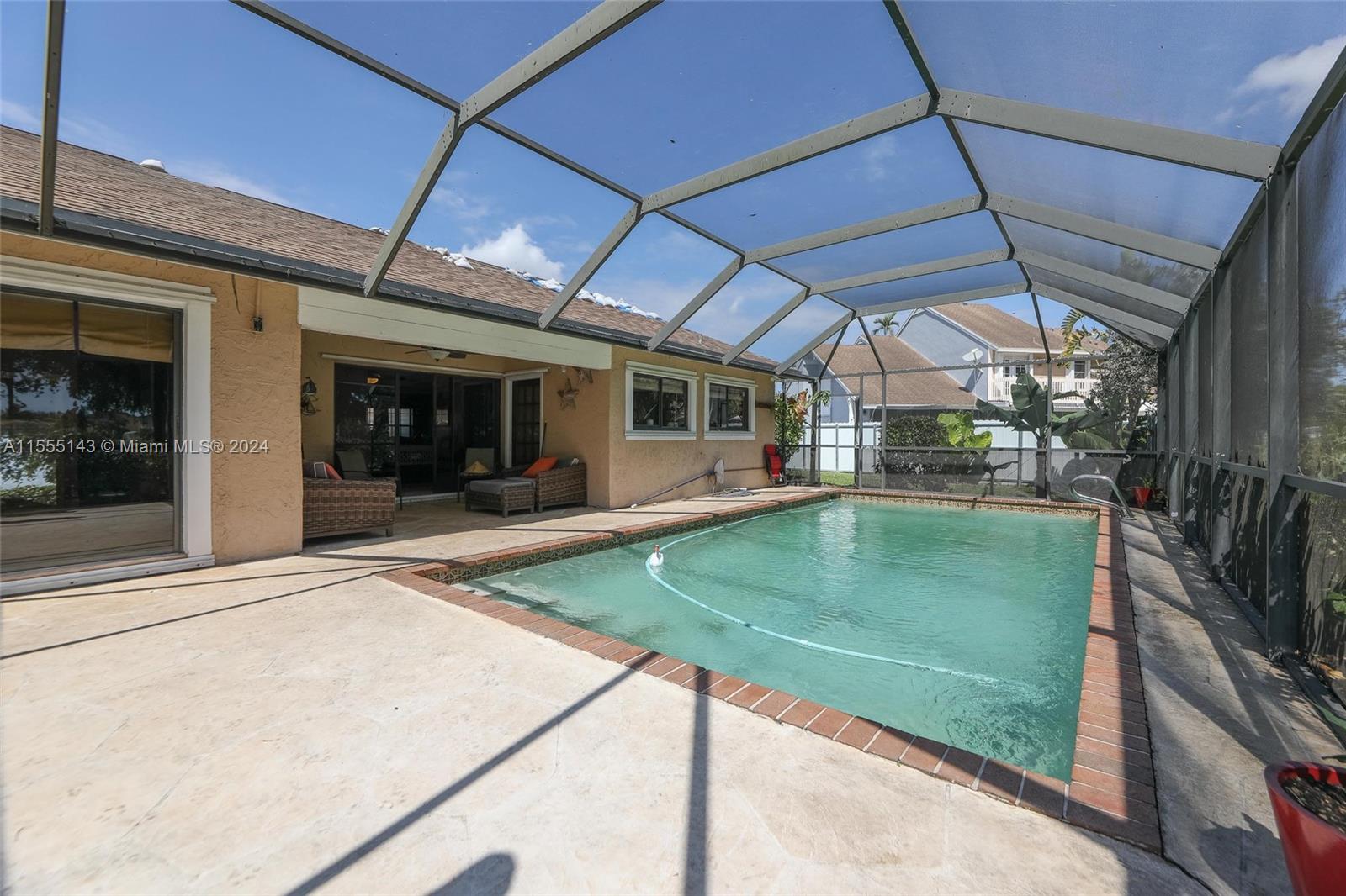 1676 S Goldeneye Ln, Homestead, Florida 33035, 3 Bedrooms Bedrooms, ,2 BathroomsBathrooms,Residential,For Sale,1676 S Goldeneye Ln,A11555143