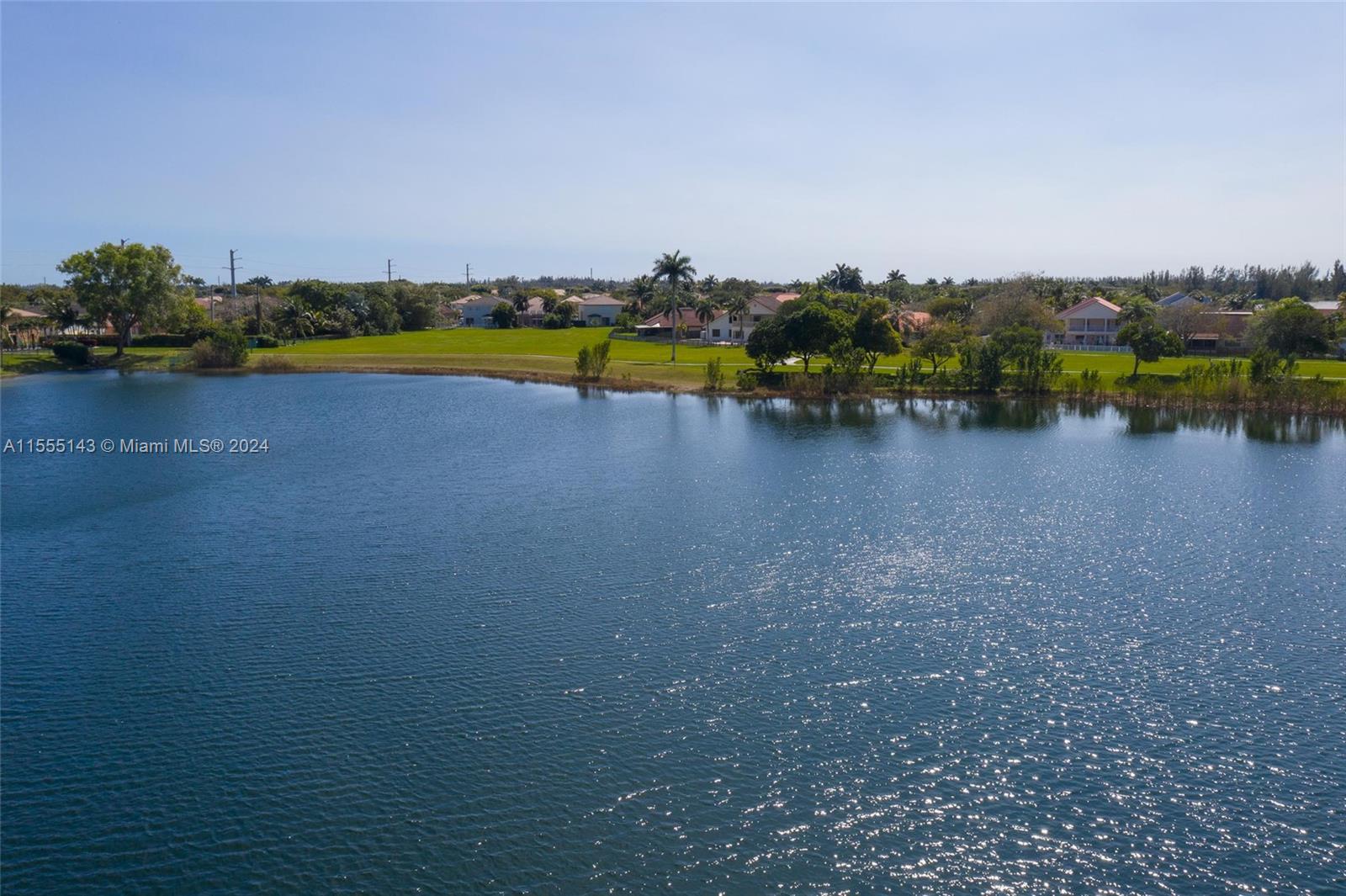 1676 S Goldeneye Ln, Homestead, Florida 33035, 3 Bedrooms Bedrooms, ,2 BathroomsBathrooms,Residential,For Sale,1676 S Goldeneye Ln,A11555143