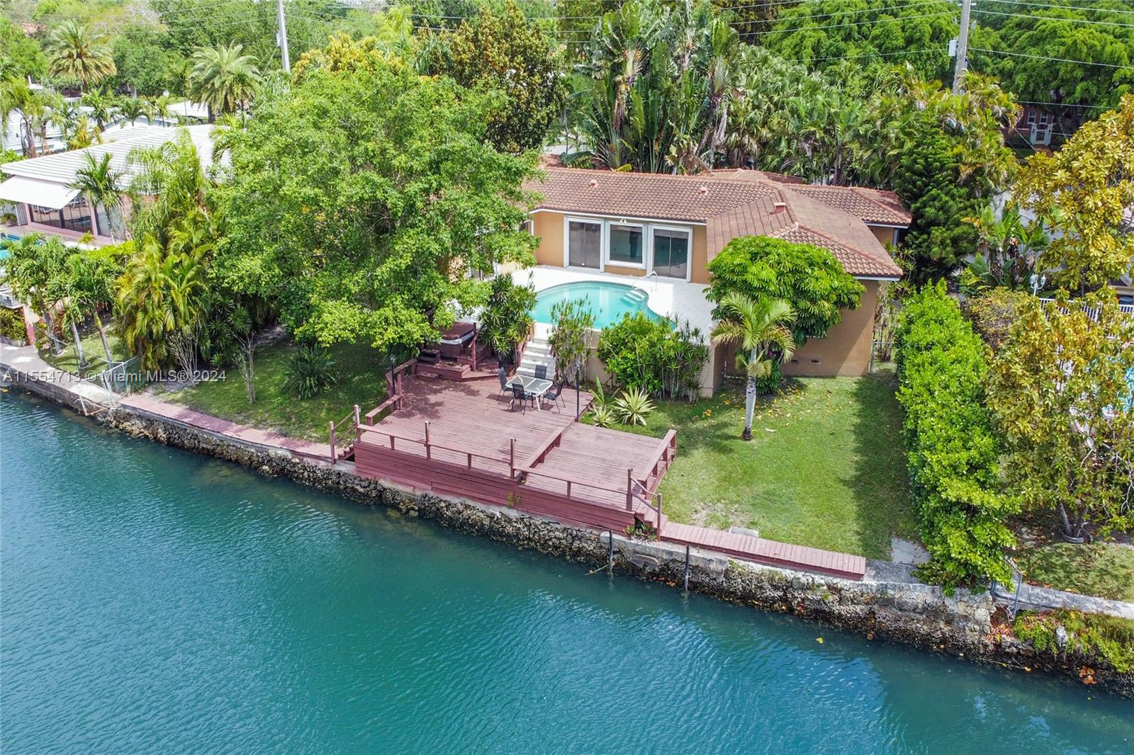 5000 Riviera Dr, Coral Gables, Florida 33146, 4 Bedrooms Bedrooms, ,3 BathroomsBathrooms,Residential,For Sale,5000 Riviera Dr,A11554713