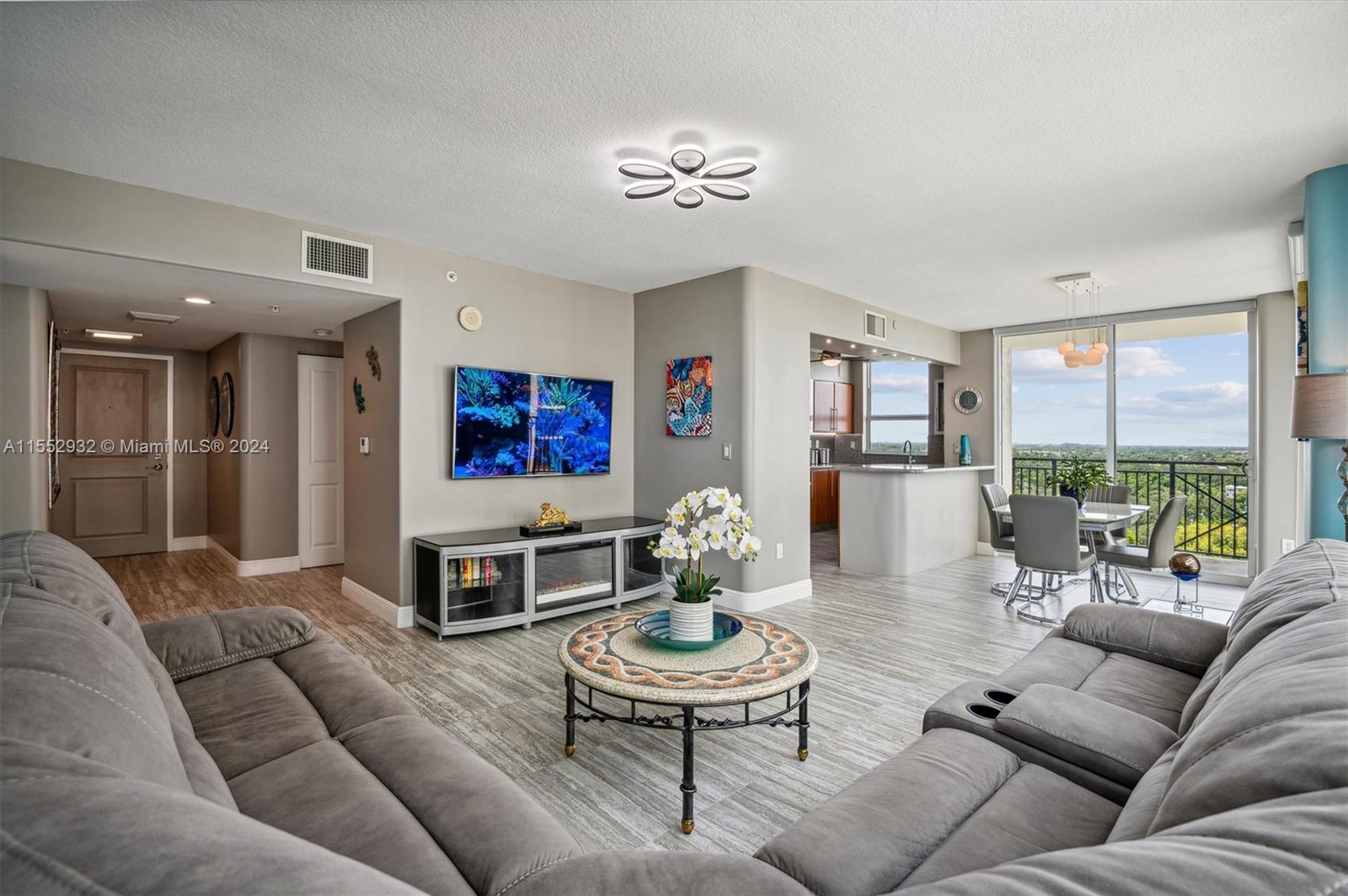 600 W Las Olas Blvd 1303S, Fort Lauderdale, Florida 33312, 2 Bedrooms Bedrooms, ,2 BathroomsBathrooms,Residential,For Sale,600 W Las Olas Blvd 1303S,A11552932