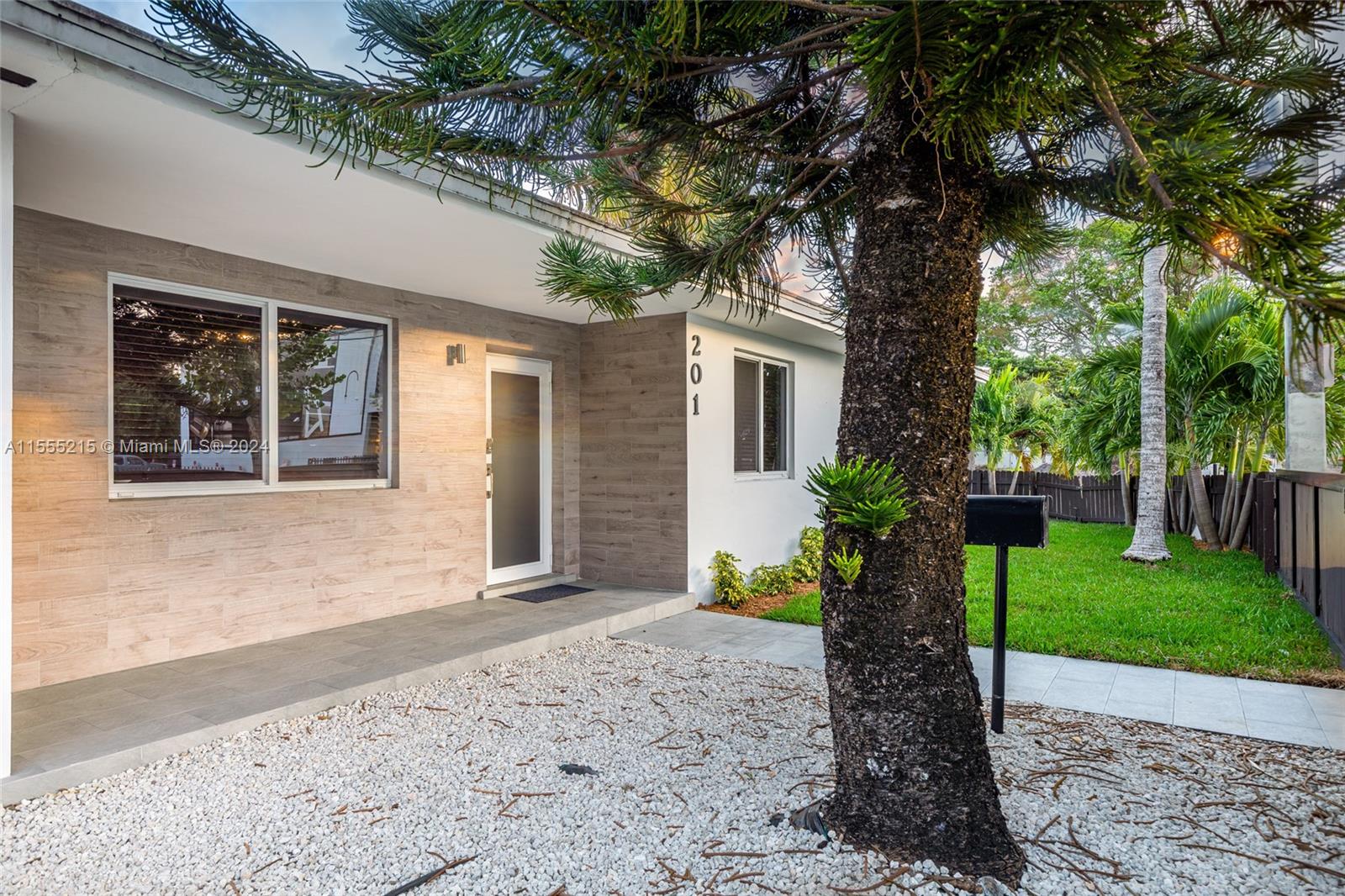 201 NE 48th St, Miami, Florida 33137, 4 Bedrooms Bedrooms, ,3 BathroomsBathrooms,Residential,For Sale,201 NE 48th St,A11555215