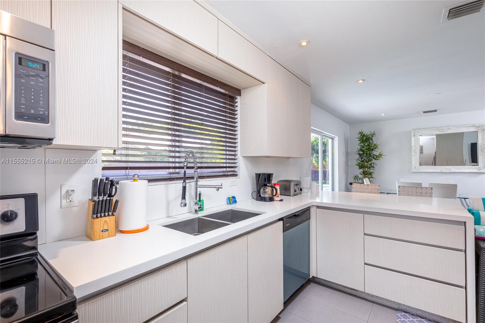 201 NE 48th St, Miami, Florida 33137, 4 Bedrooms Bedrooms, ,3 BathroomsBathrooms,Residential,For Sale,201 NE 48th St,A11555215