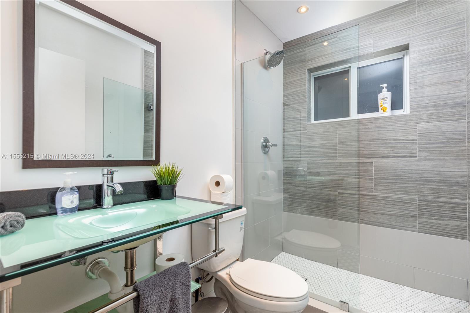 201 NE 48th St, Miami, Florida 33137, 4 Bedrooms Bedrooms, ,3 BathroomsBathrooms,Residential,For Sale,201 NE 48th St,A11555215