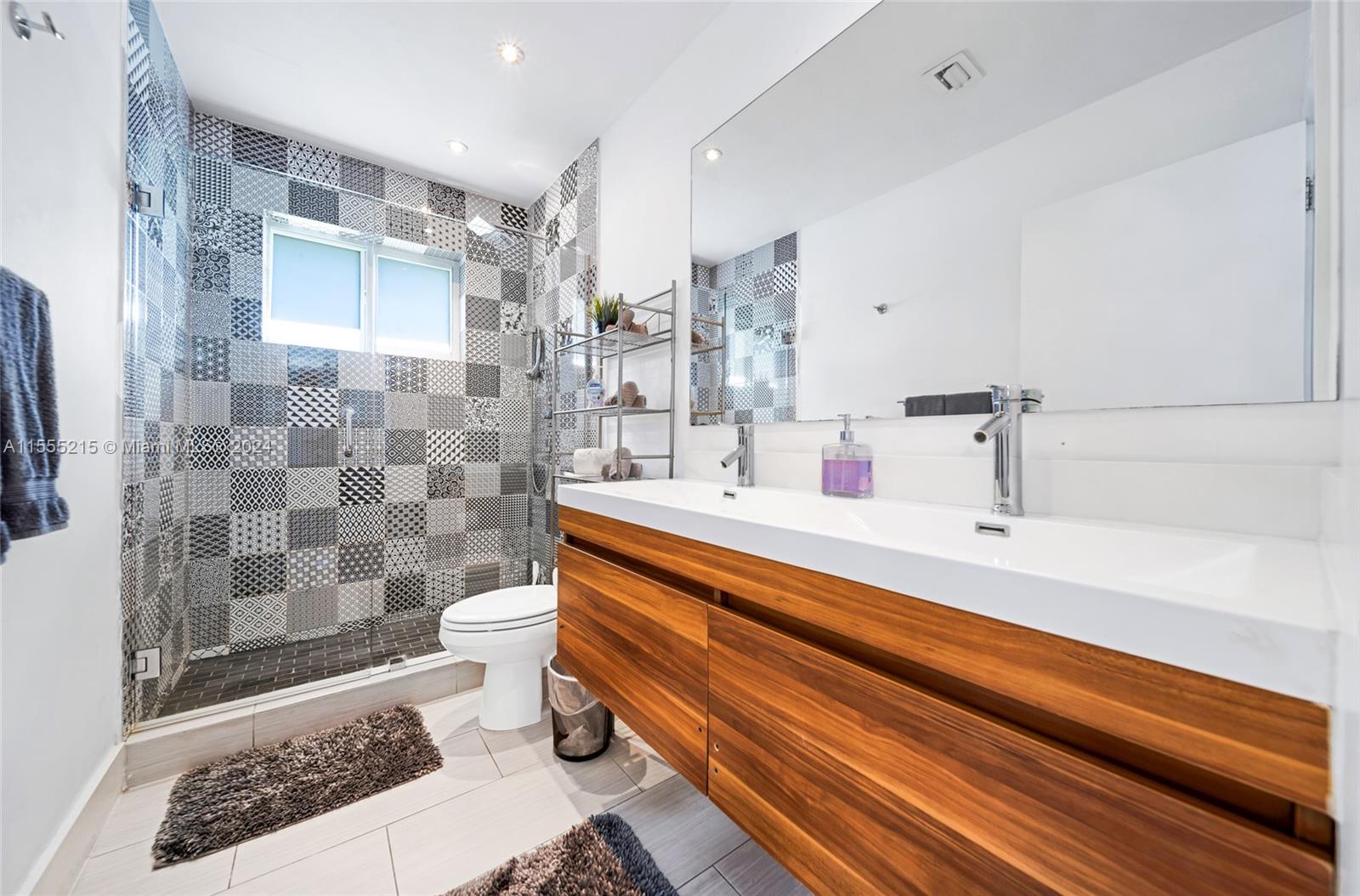 201 NE 48th St, Miami, Florida 33137, 4 Bedrooms Bedrooms, ,3 BathroomsBathrooms,Residential,For Sale,201 NE 48th St,A11555215