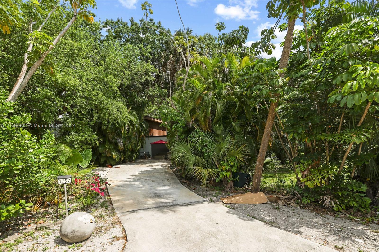 1757 SW 30th Pl, Fort Lauderdale, Florida 33315, 3 Bedrooms Bedrooms, ,3 BathroomsBathrooms,Residential,For Sale,1757 SW 30th Pl,A11548302