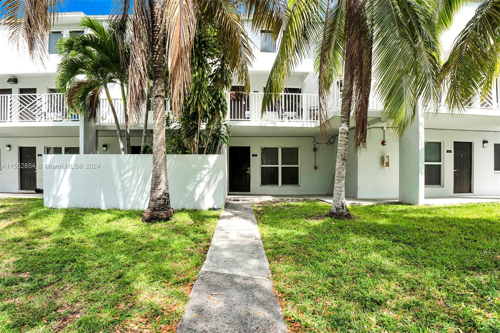 1940 NW 4th Ct 3, Miami, Florida 33136, 3 Bedrooms Bedrooms, ,1 BathroomBathrooms,Residential,For Sale,1940 NW 4th Ct 3,A11552854