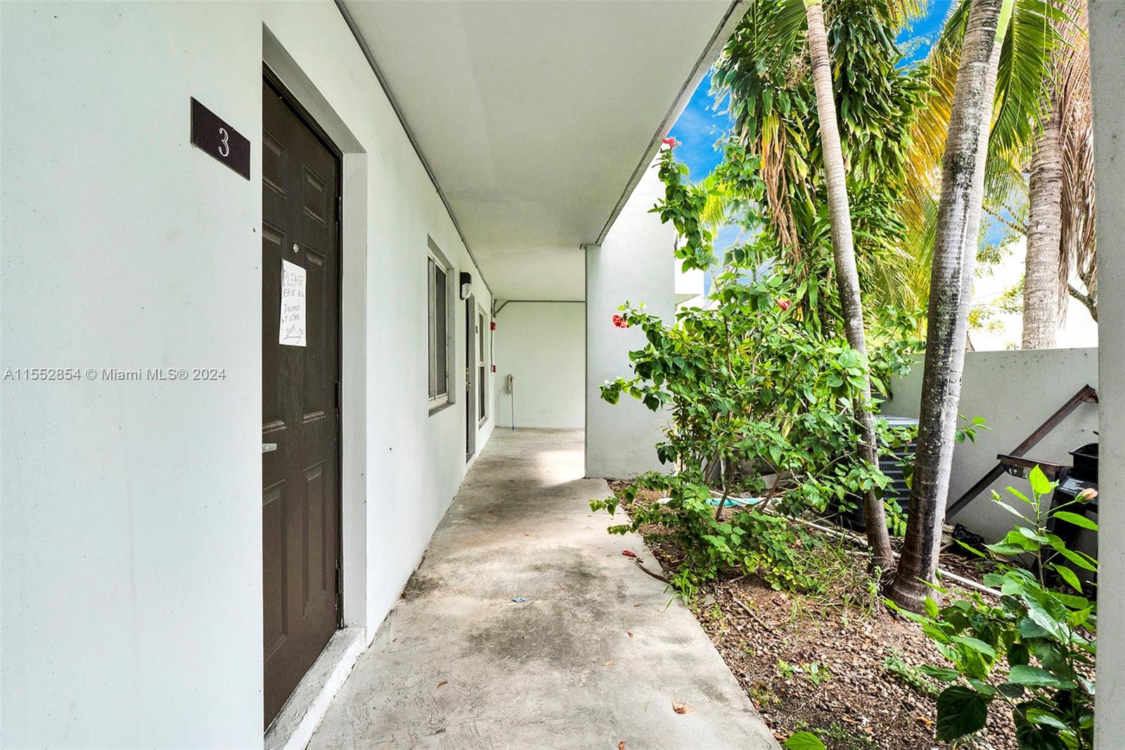 1940 NW 4th Ct 3, Miami, Florida 33136, 3 Bedrooms Bedrooms, ,1 BathroomBathrooms,Residential,For Sale,1940 NW 4th Ct 3,A11552854