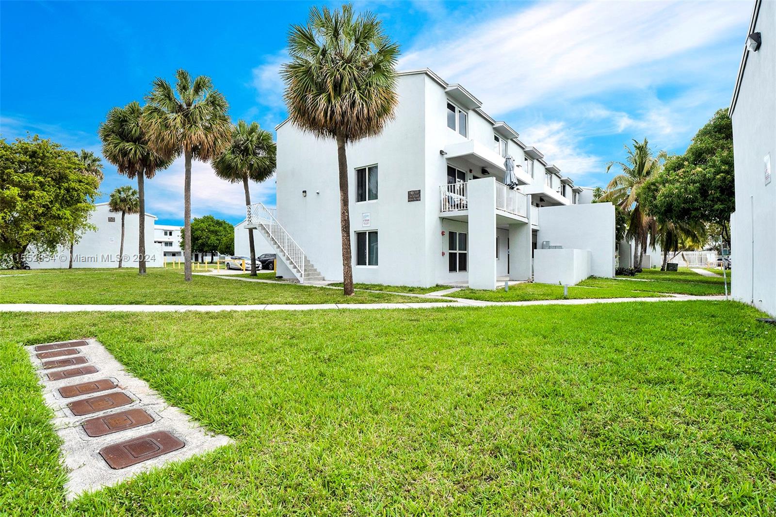 1940 NW 4th Ct 3, Miami, Florida 33136, 3 Bedrooms Bedrooms, ,1 BathroomBathrooms,Residential,For Sale,1940 NW 4th Ct 3,A11552854