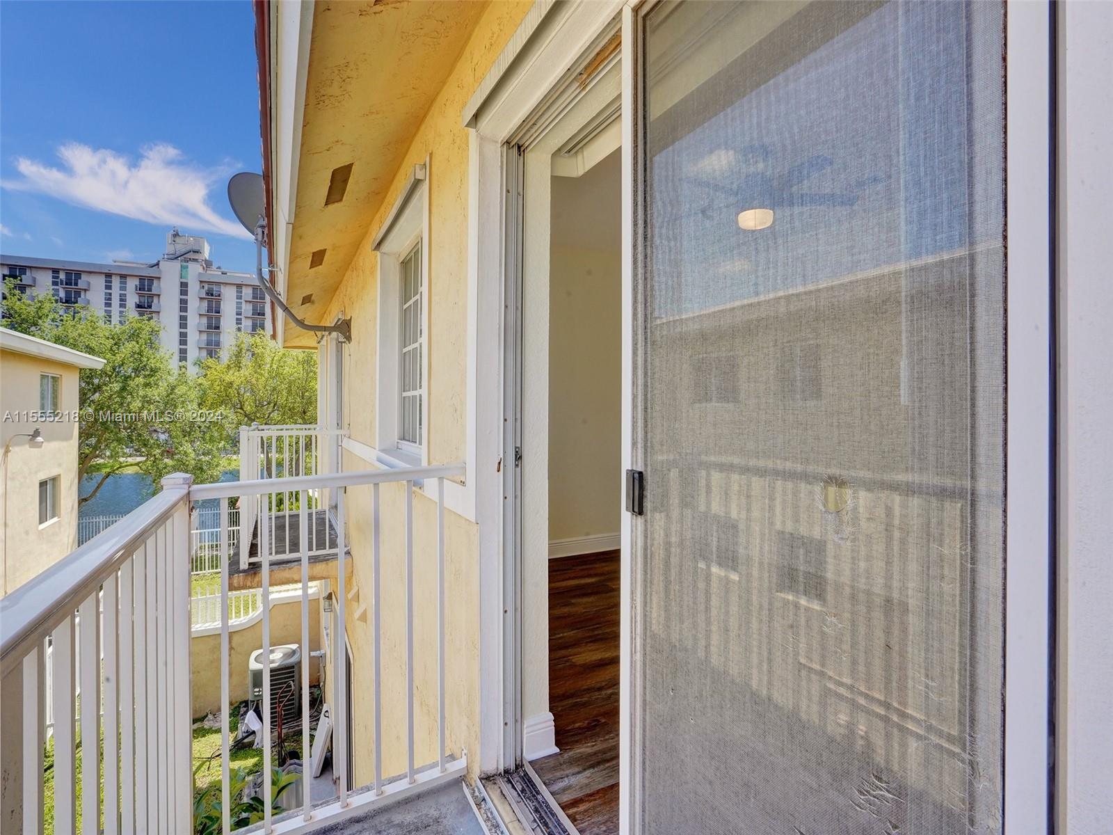 2060 NE 167th St 2 (3-116), North Miami Beach, Florida 33162, 3 Bedrooms Bedrooms, ,2 BathroomsBathrooms,Residential,For Sale,2060 NE 167th St 2 (3-116),A11555218