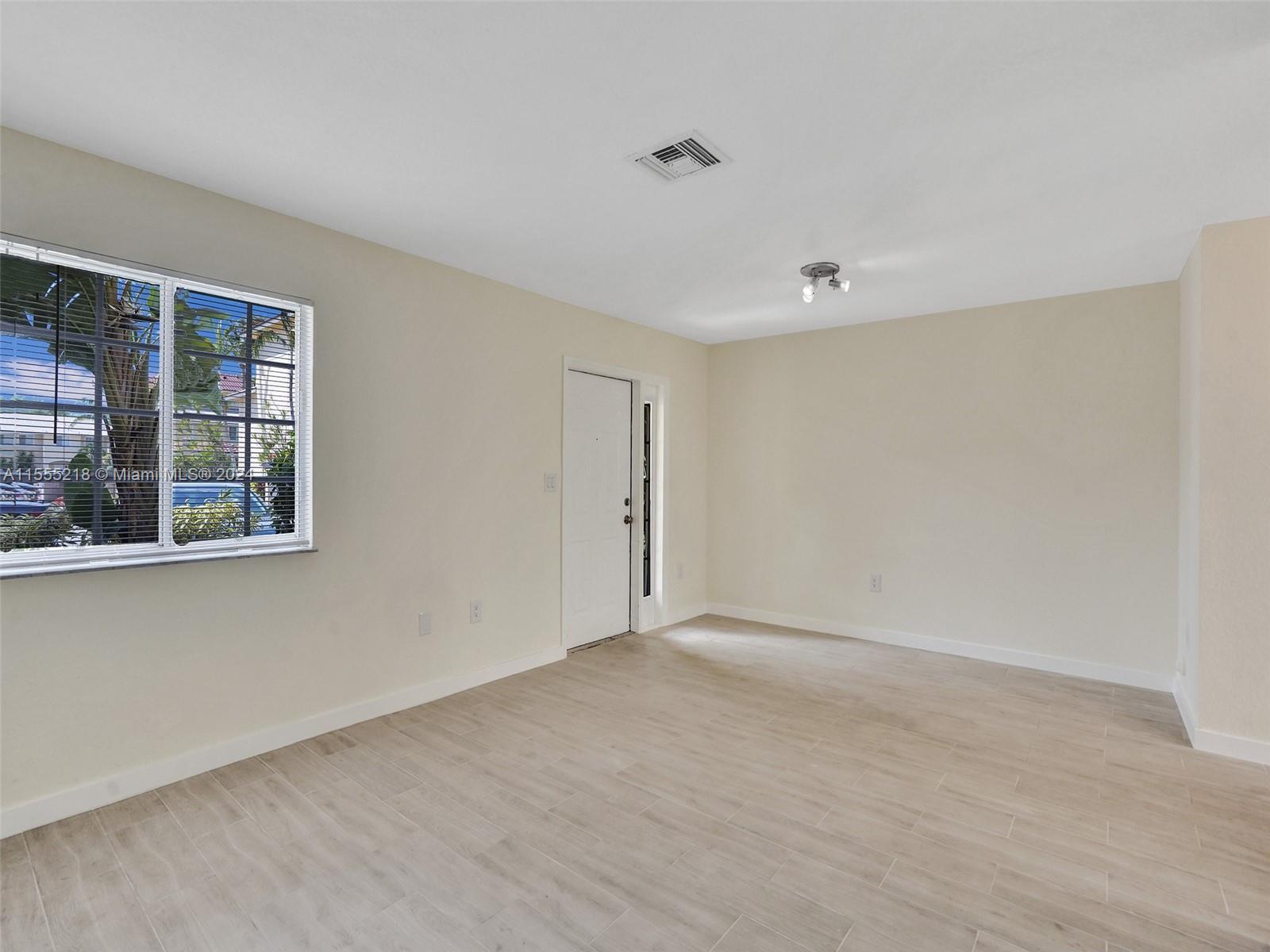 2060 NE 167th St 2 (3-116), North Miami Beach, Florida 33162, 3 Bedrooms Bedrooms, ,2 BathroomsBathrooms,Residential,For Sale,2060 NE 167th St 2 (3-116),A11555218