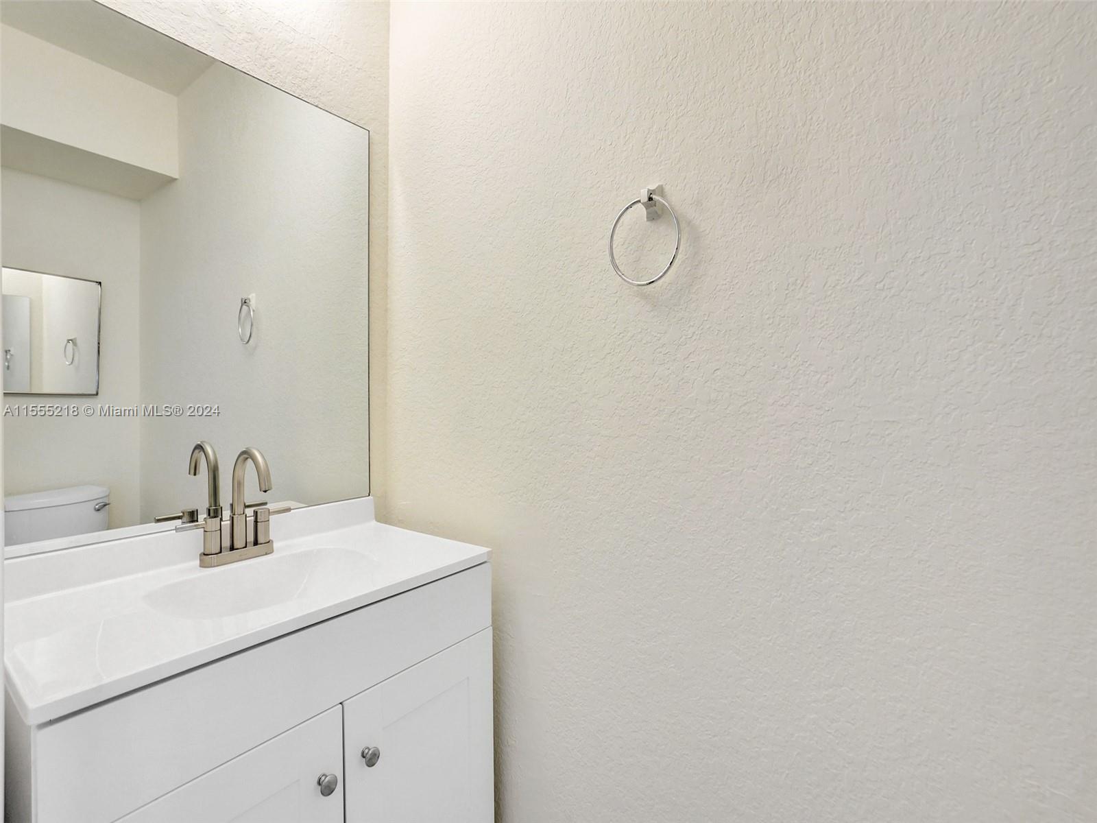 2060 NE 167th St 2 (3-116), North Miami Beach, Florida 33162, 3 Bedrooms Bedrooms, ,2 BathroomsBathrooms,Residential,For Sale,2060 NE 167th St 2 (3-116),A11555218