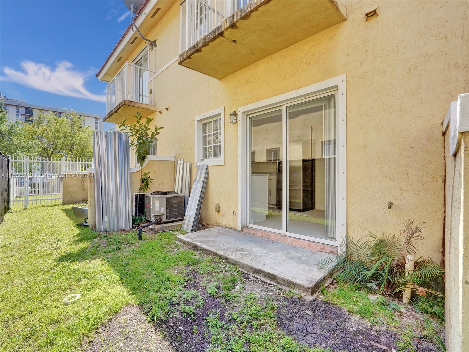 2060 NE 167th St 2 (3-116), North Miami Beach, Florida 33162, 3 Bedrooms Bedrooms, ,2 BathroomsBathrooms,Residential,For Sale,2060 NE 167th St 2 (3-116),A11555218