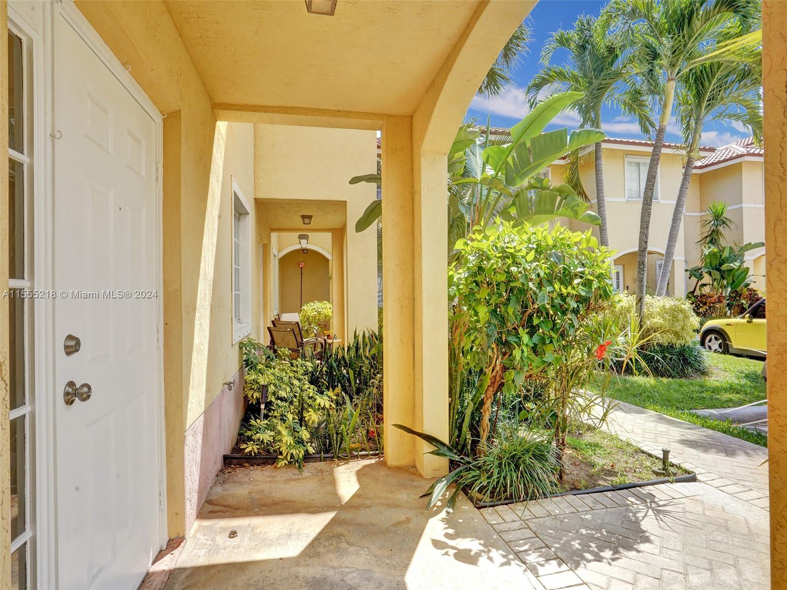 2060 NE 167th St 2 (3-116), North Miami Beach, Florida 33162, 3 Bedrooms Bedrooms, ,2 BathroomsBathrooms,Residential,For Sale,2060 NE 167th St 2 (3-116),A11555218