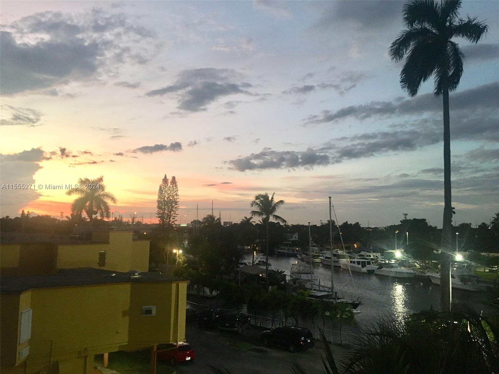 2475 NW 16th Street Rd 418, Miami, Florida 33125, 2 Bedrooms Bedrooms, ,2 BathroomsBathrooms,Residentiallease,For Rent,2475 NW 16th Street Rd 418,A11555271