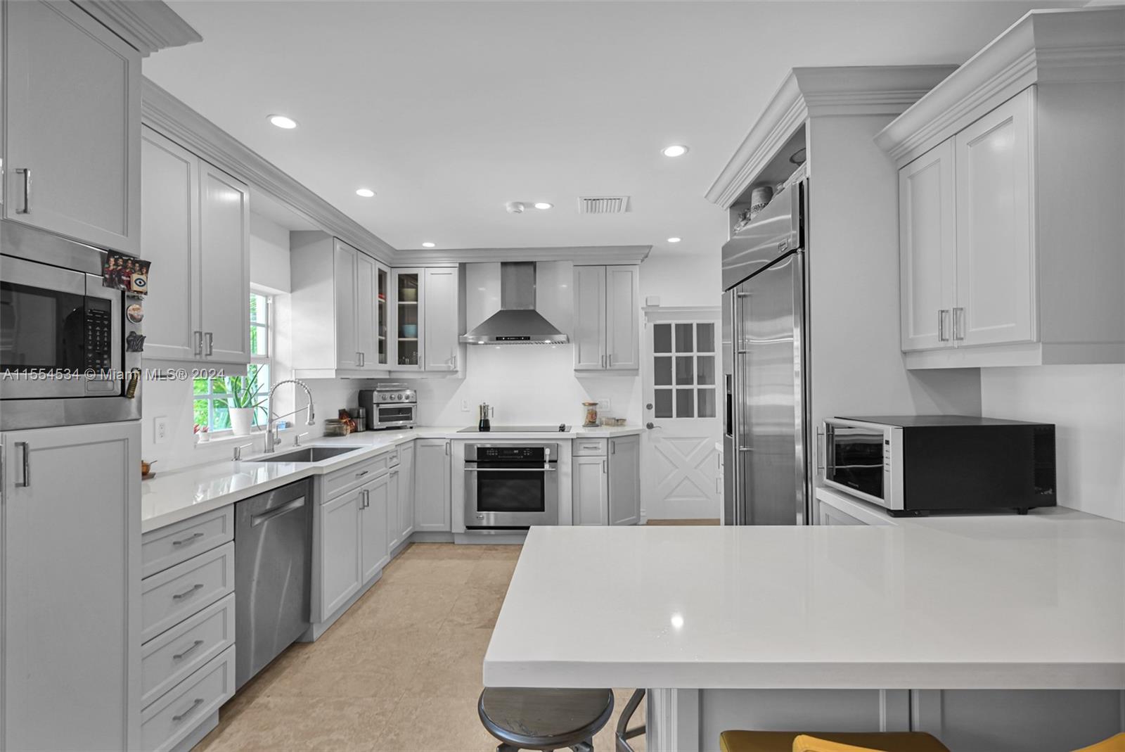 1718 Costado St, Coral Gables, Florida 33134, 3 Bedrooms Bedrooms, ,2 BathroomsBathrooms,Residential,For Sale,1718 Costado St,A11554534