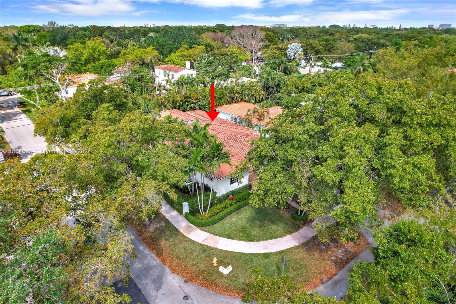 1718 Costado St, Coral Gables, Florida 33134, 3 Bedrooms Bedrooms, ,2 BathroomsBathrooms,Residential,For Sale,1718 Costado St,A11554534
