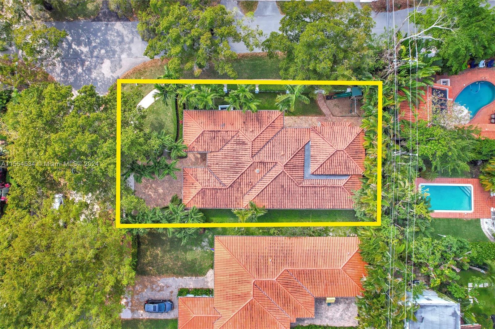 1718 Costado St, Coral Gables, Florida 33134, 3 Bedrooms Bedrooms, ,2 BathroomsBathrooms,Residential,For Sale,1718 Costado St,A11554534