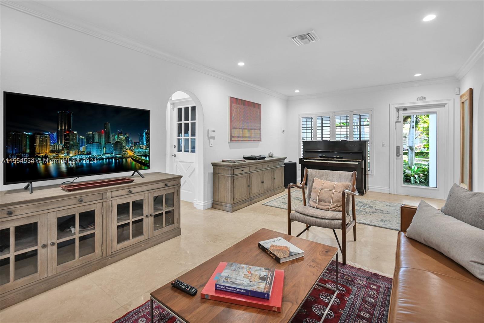 1718 Costado St, Coral Gables, Florida 33134, 3 Bedrooms Bedrooms, ,2 BathroomsBathrooms,Residential,For Sale,1718 Costado St,A11554534